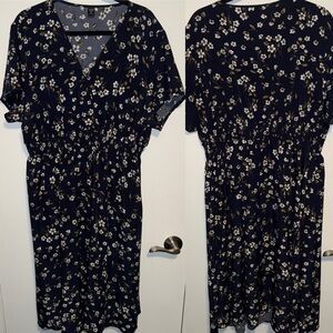 SHEINCurve Dark Blue Floral Midi Dress